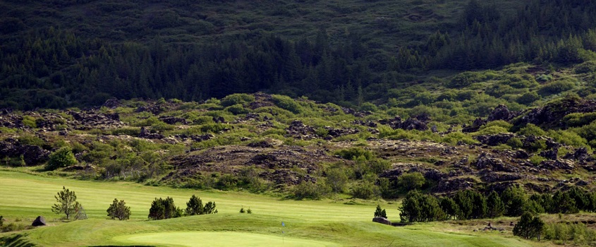 golf-and-geological-wonders-in-iceland